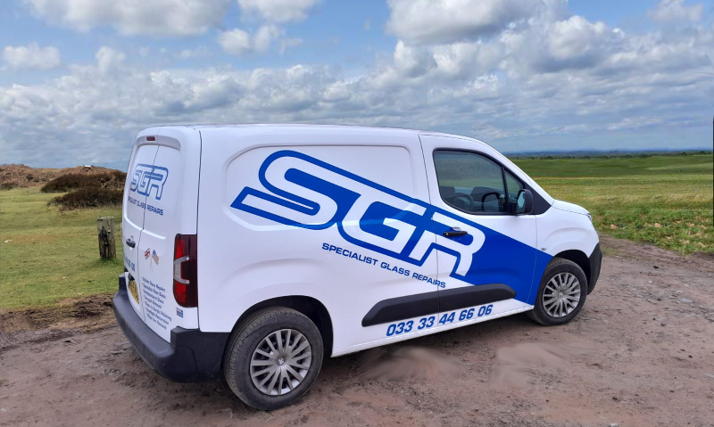 Windscreen repair in Hampshire and surrounding areas by the professional - SGR